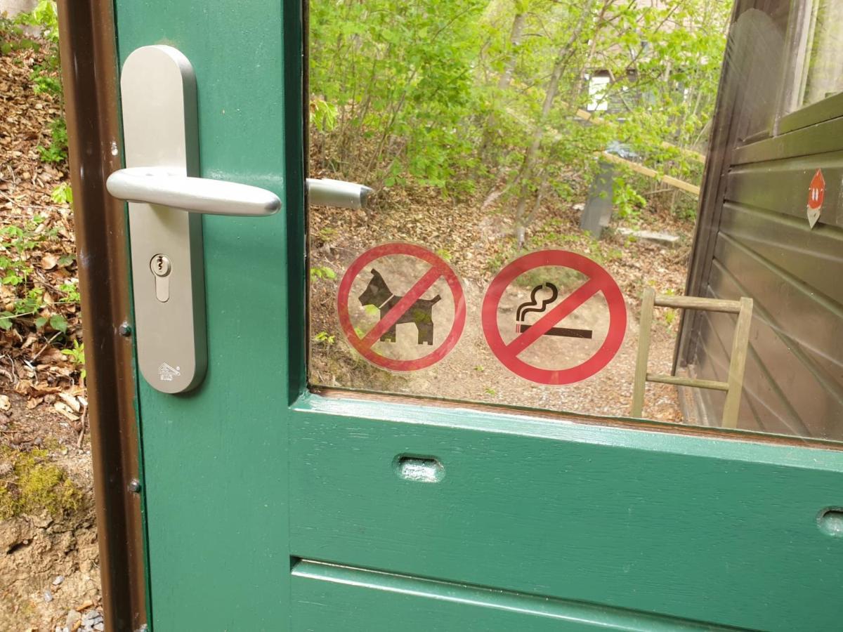 Boshuisje Durbuy Met Zwembad Op Het Park Kültér fotó